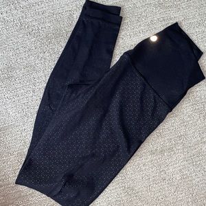 LULULEMON high rise pant 28” - small design
